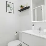 Cervantes Homes No3 * קוניל דה לה פרונטרה