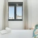 Cervantes Homes No3 דירה *